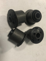 zadní silentblok předního ramene